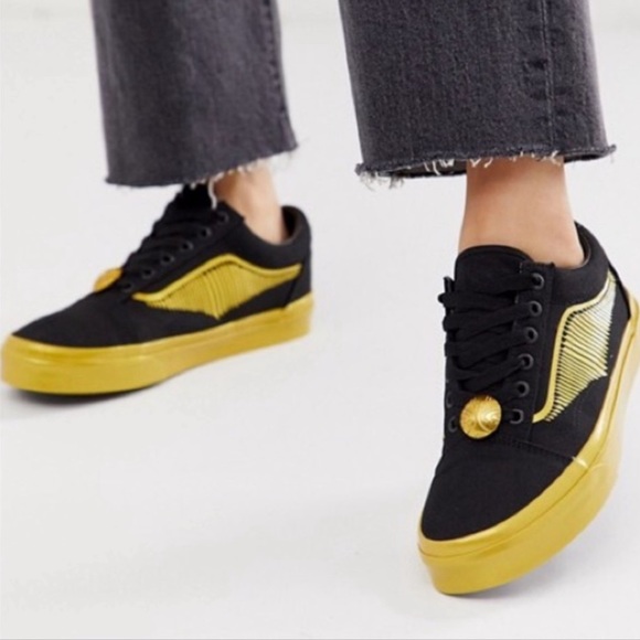 EUC Vans x Harry Potter Golden Snitch Sneaker, Black - Picture 2 of 7